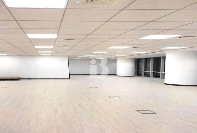 74233016 - صورة العقار 2