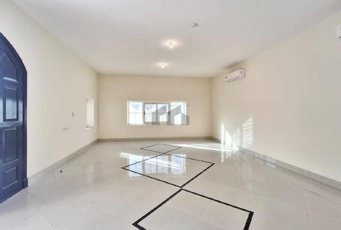 77805114 - Property Image 2