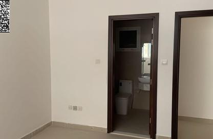 شقة - غرفة نوم - 2 حمامات للبيع في قرية الاميرة - الياسمين - عجمان