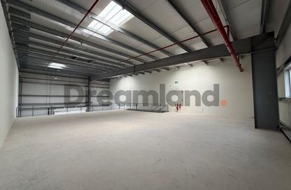 Warehouse - Studio - 1 Bathroom for rent in Dubai Investment Park 1 (DIP 1) - Dubai Investment Park (DIP) - Dubai