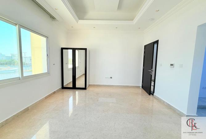 137452375 - Property Image 2