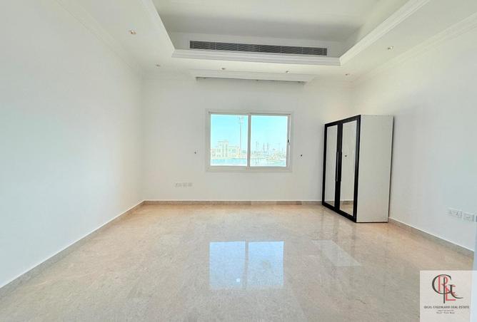 137452375 - Property Main Image
