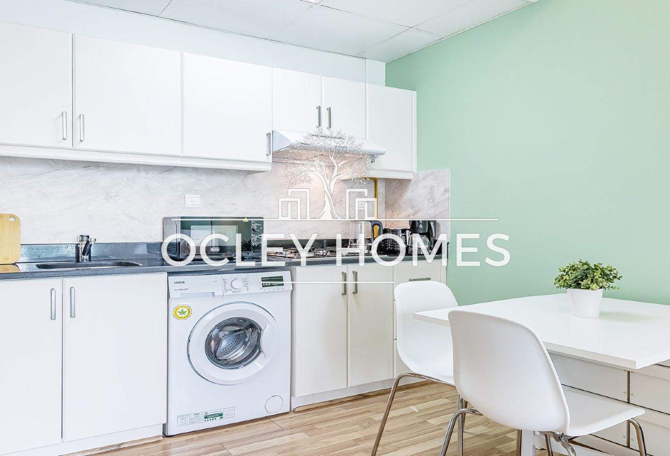 Modern Studio | Bills Included | Monthly Stays photo 7