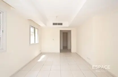 فيلا - 2 غرف نوم - 3 حمامات للايجار في الينابيع 11 - الينابيع - دبي