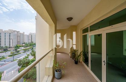 Apartment - 2 Bedrooms - 4 Bathrooms for sale in Jash Hamad - Shoreline Apartments - Palm Jumeirah - Dubai