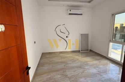 Villa - 5 Bedrooms - 6 Bathrooms for rent in Al Yasmeen 1 - Al Yasmeen - Ajman