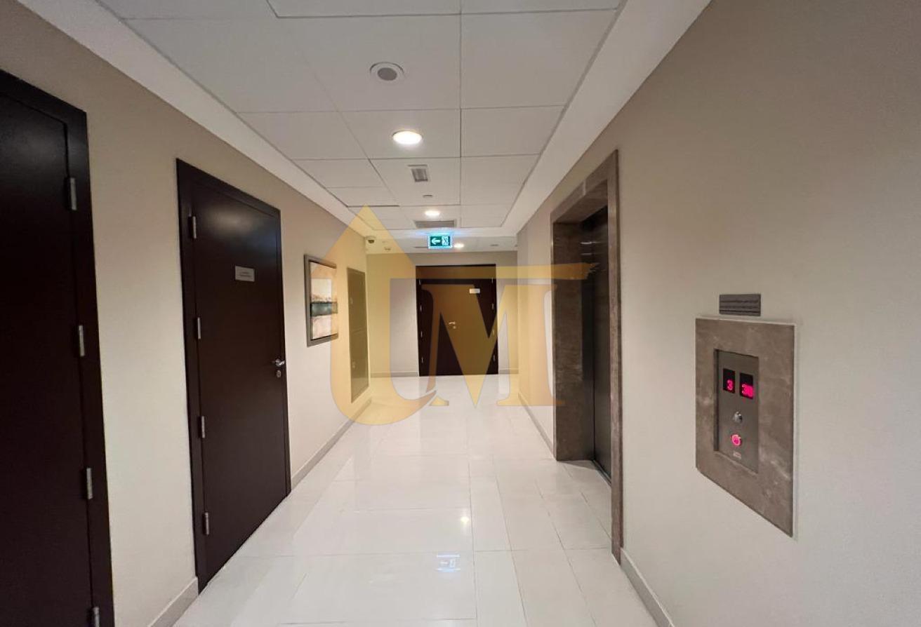 Spacious 1 BHK for Rent | Burj View | Balcony photo 21