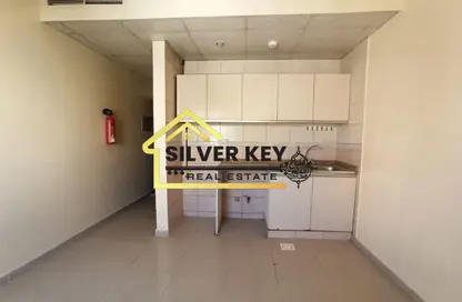 Apartment - 1 Bathroom for rent in Rolla Square - Rolla Area - Sharjah