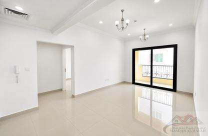 Apartment - 3 Bedrooms - 3 Bathrooms for rent in Muweileh Community - Muwaileh Commercial - Sharjah
