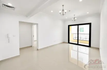 Apartment - 3 Bedrooms - 3 Bathrooms for rent in Muweileh Community - Muwaileh Commercial - Sharjah