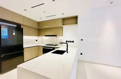 شقة - 2 غرف نوم - 2 حمامات للايجار في ه ثلاثة بواسطة أورورا - منطقة 11 - قرية جميرا الدائرية - دبي