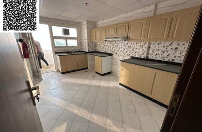 Apartment - 2 Bedrooms - 3 Bathrooms for rent in Al Rumailah building - Al Rumailah 2 - Al Rumaila - Ajman