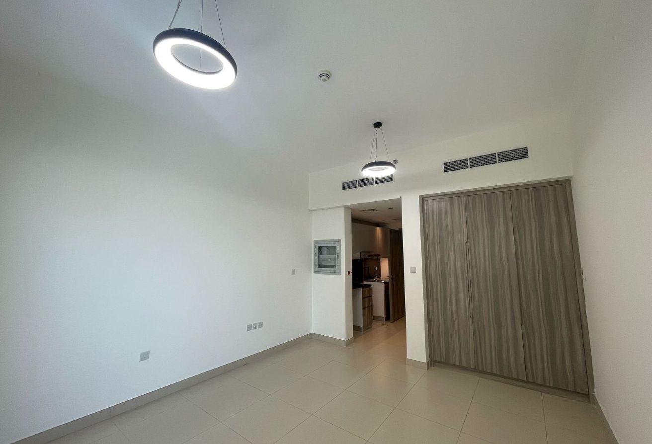 Modern Highly Maintained STUDIO for RENT in Jaddaf photo 5