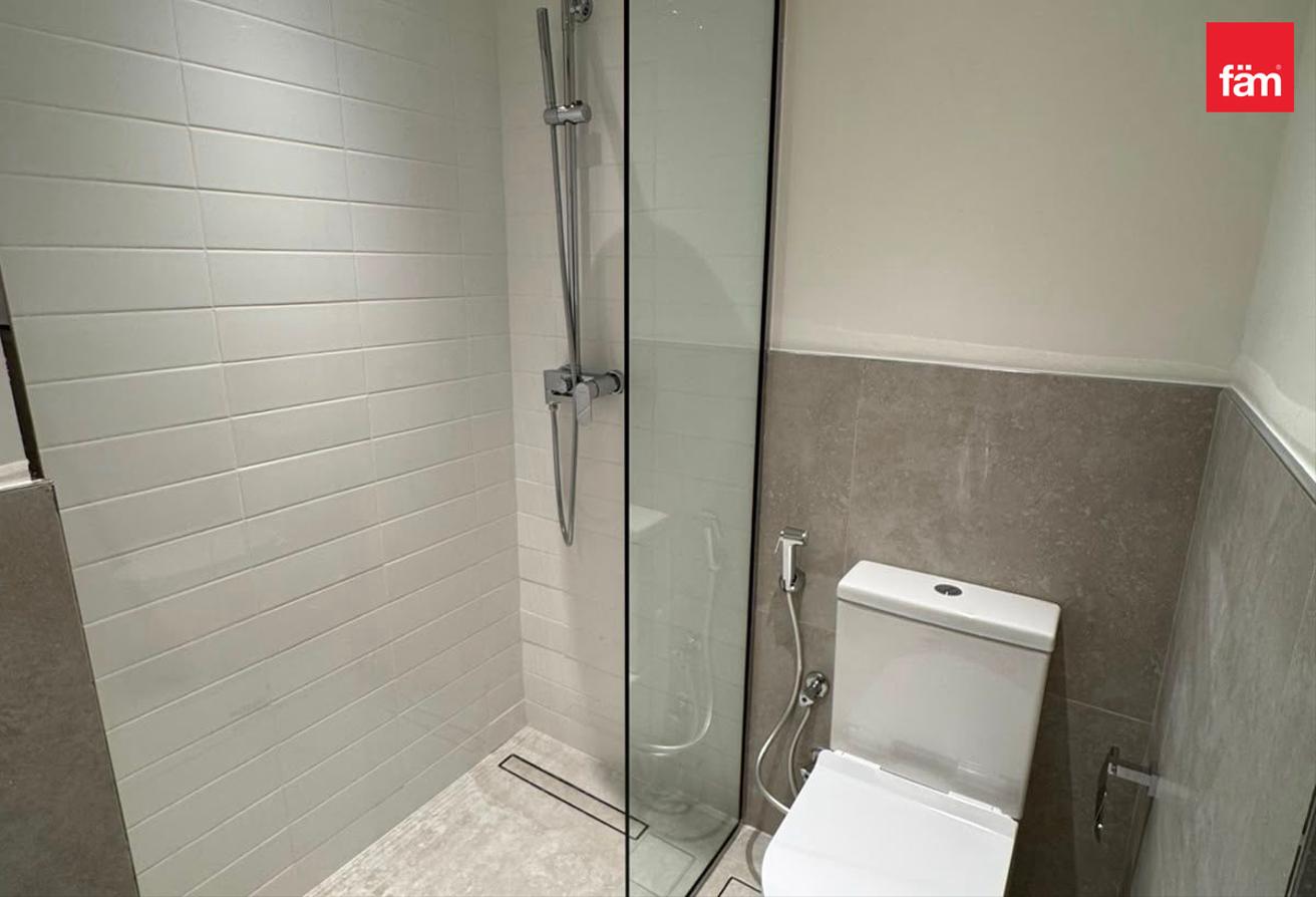 Smart Design | Spacious Layout | Bright photo 18