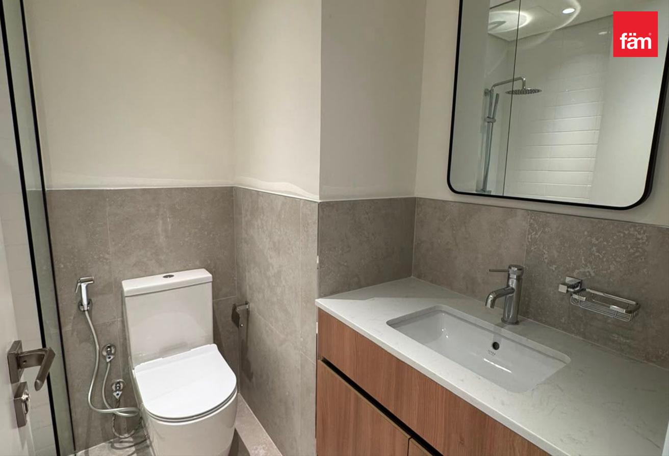Smart Design | Spacious Layout | Bright photo 19