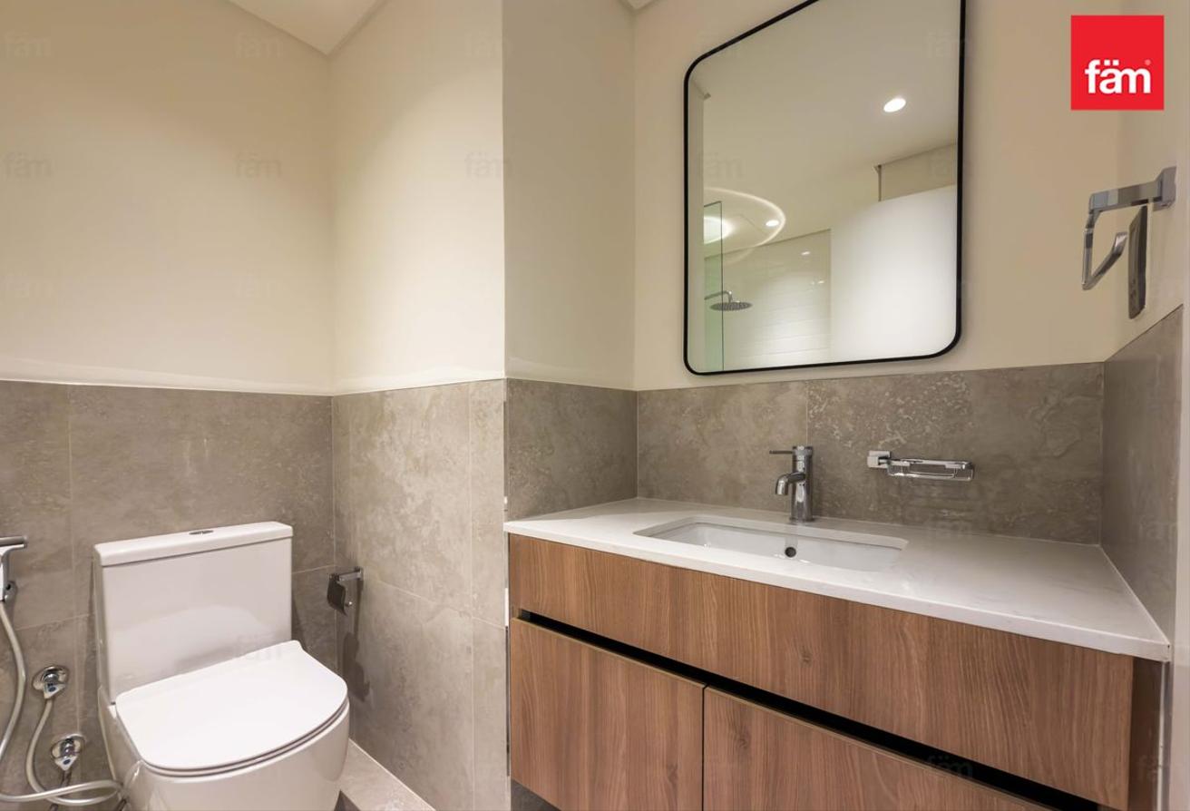 Smart Design | Spacious Layout | Bright photo 17