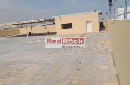أرض - استوديو للايجار في الصجعة الصناعية - الصجعة - الشارقة