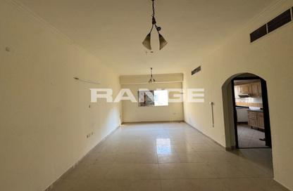 Apartment - 1 Bedroom - 2 Bathrooms for rent in Sunrise Old Rolla Building - Al Raffa - Bur Dubai - Dubai