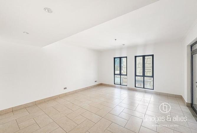 67822289 - Property Main Image