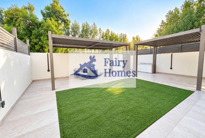 Upgraded 3BR + Maid Villa For Sale in Mira Osais 1