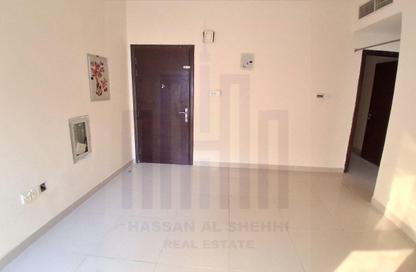 Apartment - 1 - 2 for rent in Fire Station Road - Muwaileh - Sharjah