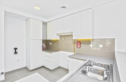Townhouse - 4 - 4 for rent in Zahra Townhouses - Town Square - Dubai