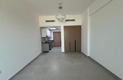 Apartment - Studio - 1 Bathroom for rent in KHK 24 - International City Phase 2 - Al Warsan 4 - Al Warsan - Dubai Apartment - Studio - 1 Bathroom for rent in KHK 24 - International City Phase 2 - Al Warsan 4 - Al Warsan - Dubai