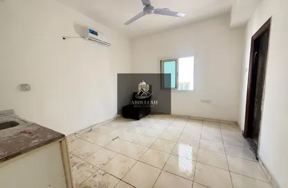 شقة - 1 حمام للايجار في بناية مويليح 3 - مويلح - الشارقة