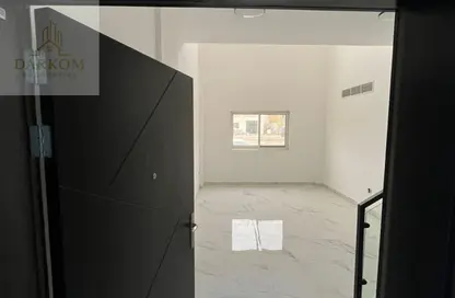 شقة - 3 غرف نوم - 3 حمامات للايجار في 3 المويهات - المويهات - عجمان