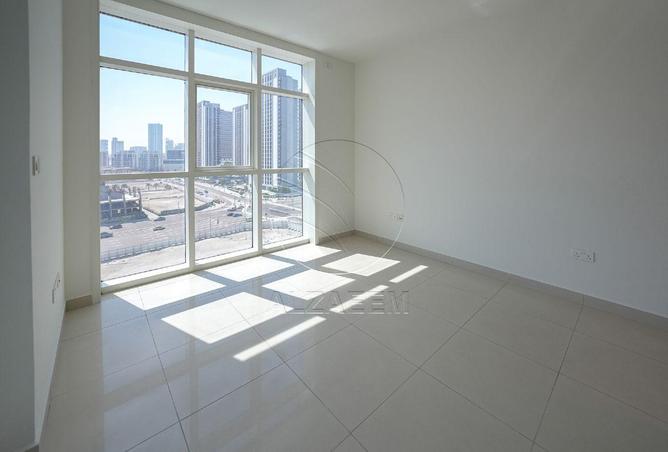 57777304 - Property Image 2