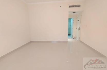 Apartment - 2 Bedrooms - 2 Bathrooms for rent in Muwaileh 29 Building - Muwaileh - Sharjah