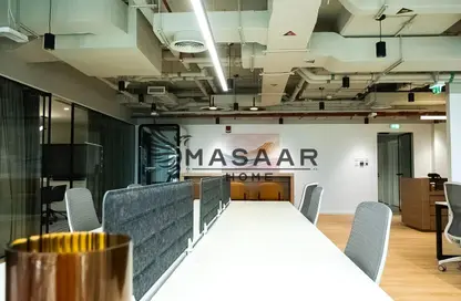 مكتب - استوديو - 1 حمام للايجار في ون باي امنيات - الخليج التجاري - دبي