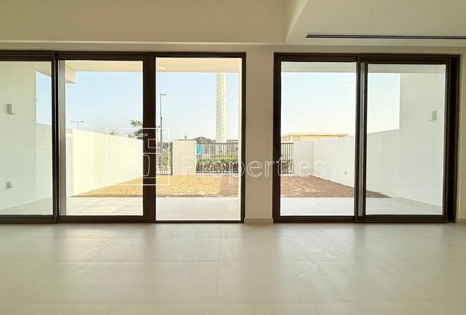 74251728 - Property Image 2