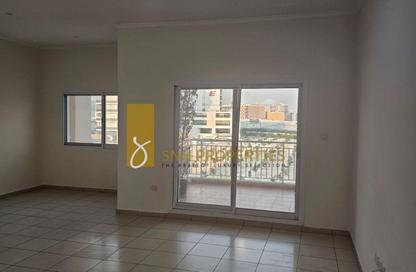 Apartment - 2 Bedrooms - 3 Bathrooms for rent in Mazaya 27 - Queue Point - Liwan - Dubai Land - Dubai