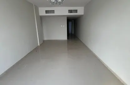 Apartment - 1 Bedroom - 1 Bathroom for rent in AlFalah - Muwaileh Commercial - Sharjah