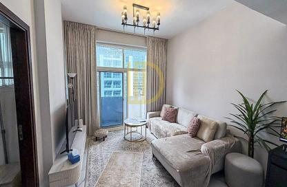 Apartment - 1 Bedroom - 2 Bathrooms for sale in Royal Residence 1 - Royal Residence - Dubai Sports City - Dubai