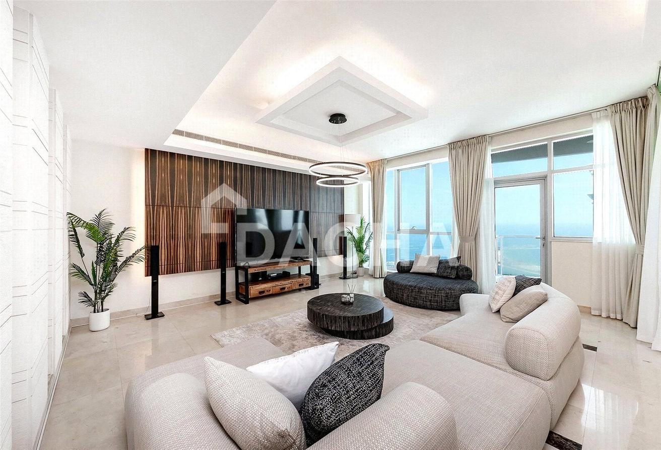 VACANT | LUXURIOUS | DUPLEX | SEA PALM VIEWS photo 5