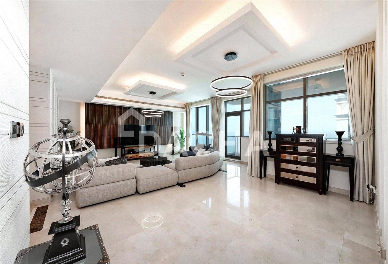 VACANT | LUXURIOUS | DUPLEX | SEA PALM VIEWS photo 4