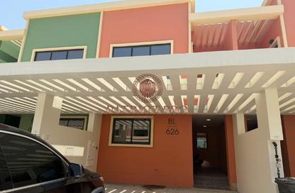 Townhouse - 4 - 3 for rent in Portofino - Damac Lagoons - Dubai