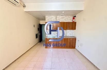 Apartment - Studio - 1 Bathroom for rent in Fire Station Road - Muwaileh - Sharjah