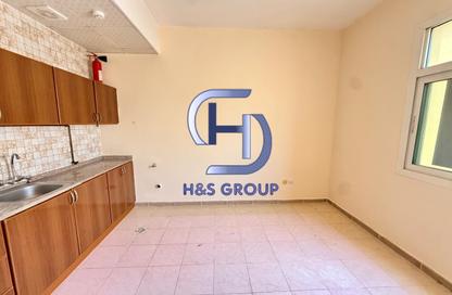 Apartment - Studio - 1 Bathroom for rent in Fire Station Road - Muwaileh - Sharjah