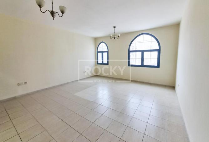83234569 - Property Image 3