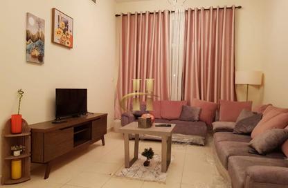 Apartment - 2 Bedrooms - 3 Bathrooms for sale in La Fontana - Arjan - Dubai