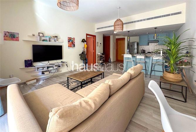 60518221 - Property Image 3