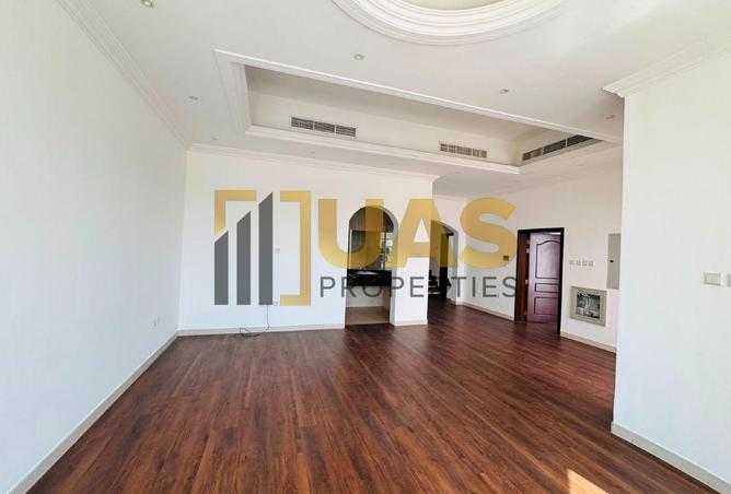 136119816 - Property Image 2