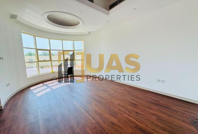 136119816 - Property Image 3