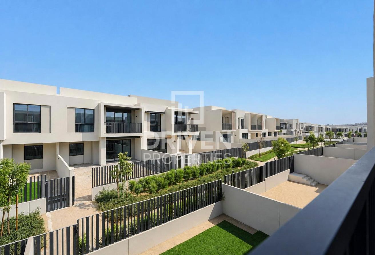 Big Layout | Maids | Landscaped | Closed Kitchen photo 20