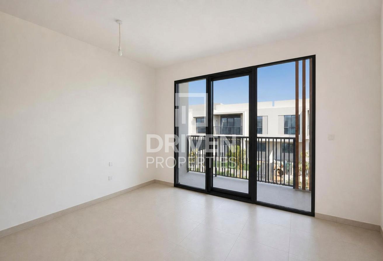 Big Layout | Maids | Landscaped | Closed Kitchen photo 10