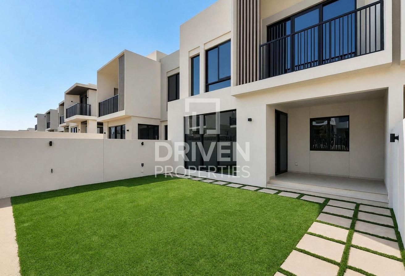 Big Layout | Maids | Landscaped | Closed Kitchen photo 25