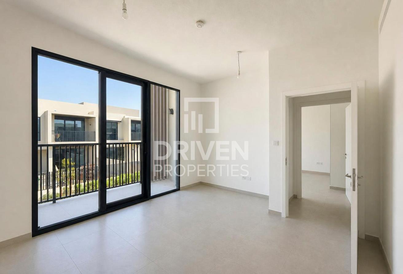 Big Layout | Maids | Landscaped | Closed Kitchen photo 11